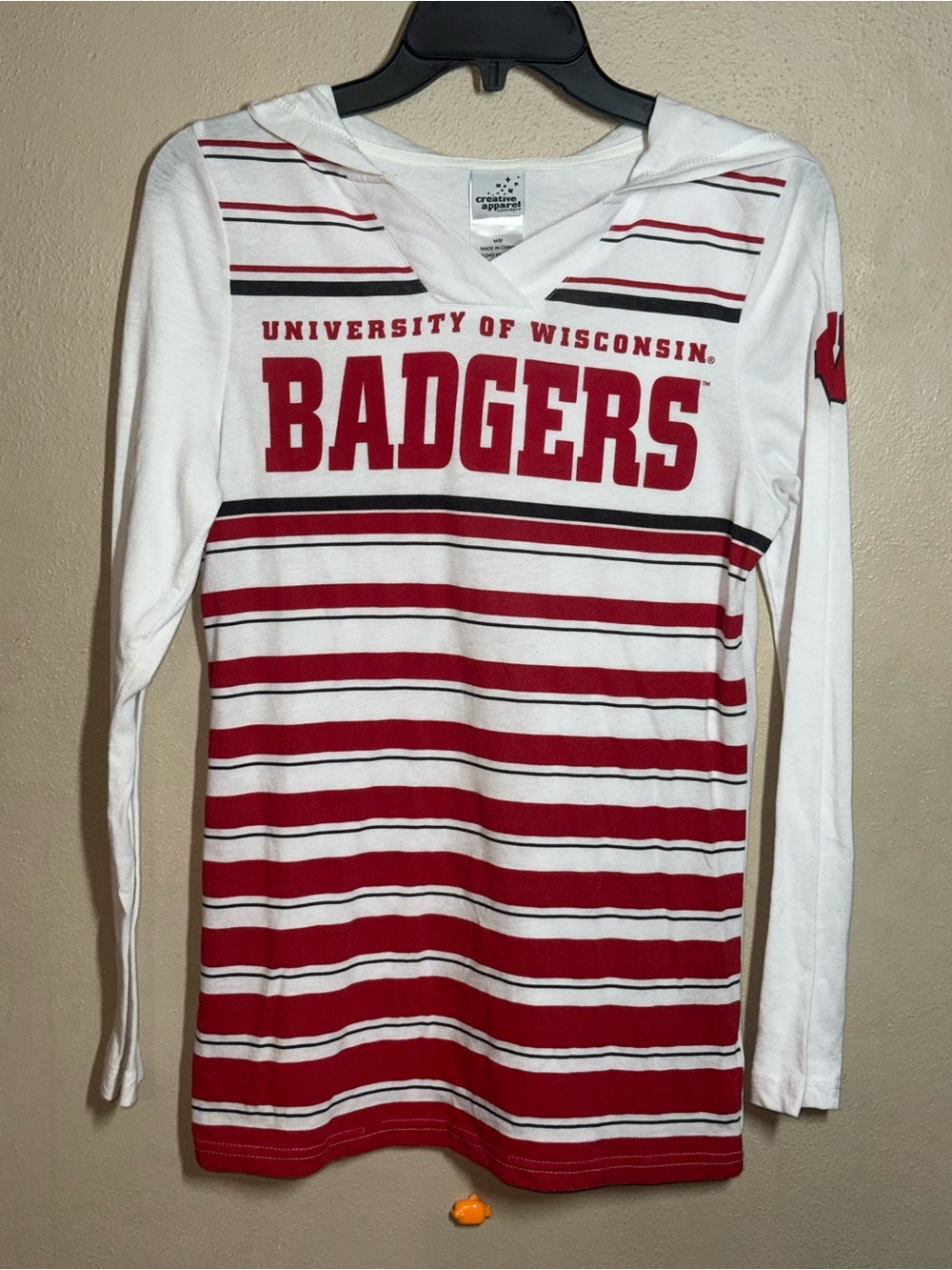 Creative Apparel WI Badgers Striped LS Hoodie T Sz Medium EUC!